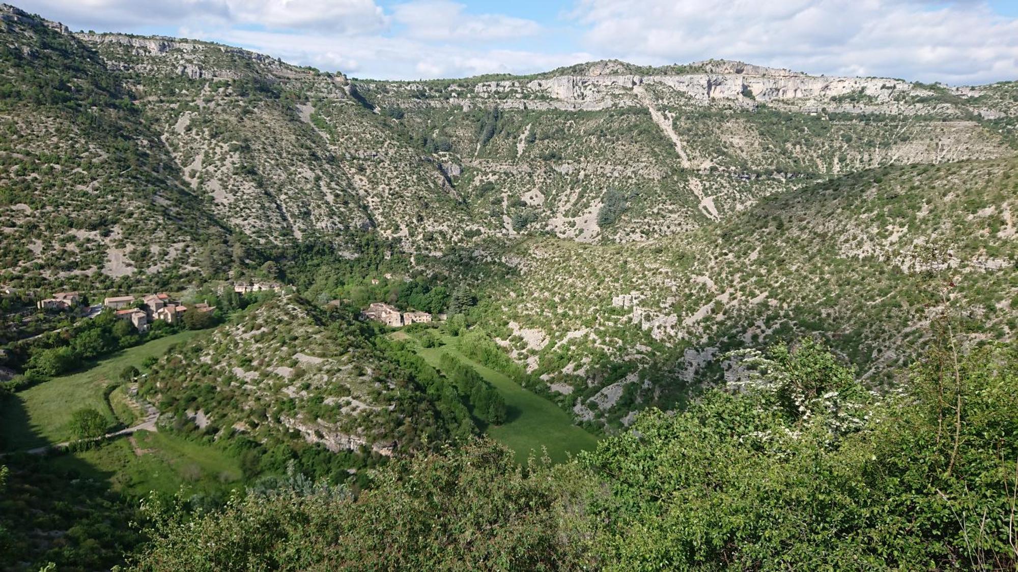 Gite En Cevennes Du Sud, Bergerie Restauree Au Rez De Jardin D'Une Bastide Avec Piscine, Vue Exceptionnelle, Authenticite Et Confort Saint-Laurent-le-Minier Экстерьер фото